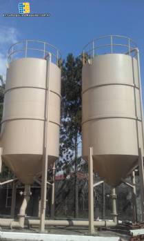Jacketed silo tank for glucose storage, 20,000 liters.