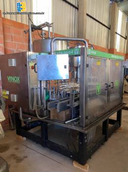 Gravimetric rotary filling machine in stainless steel with cabin