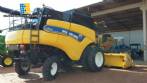 Combine harvester New Holland