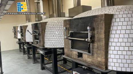 Fornoflex Rotante Flex gas and wood-fired rotary pizza oven