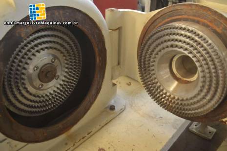 Universal mill with pin rotor Netzsch