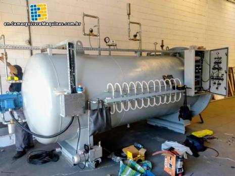 Pressure Horizontal autoclave for bulletproof glass.