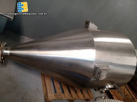Stainless steel vertical silo