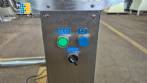 Semi-automatic filling machine for liquids