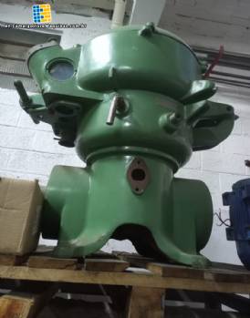 Westfalia 7,300 liters/hour centrifuge separator for industrial oil purification