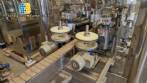 Automatic stainless steel labeling machine with two heads for Narita self-adhesive labels