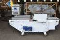 Dosing machine for liquids and semi-liquids 8 Pir�g nozzles