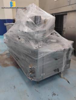 Filling machine for injectable ampoules Bausch
