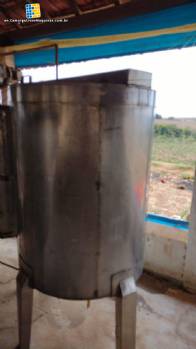 Stainless steel tank 850 L