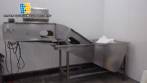 Stainless steel washer and feeder for fish and seafood.