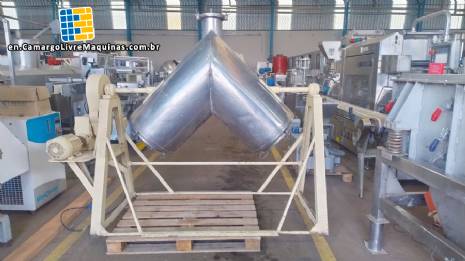 Stainless steel V-shaped mixer 200 liters