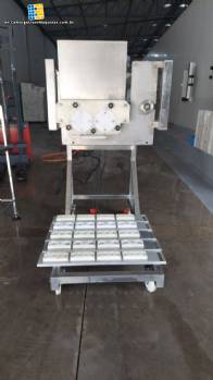 Wire cutter for cheese bread, 2,000 to 3,000 kg/h