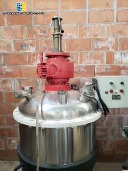 Jacketed stainless steel pressure reactor 200 liters