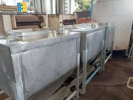 Reservoir type bins