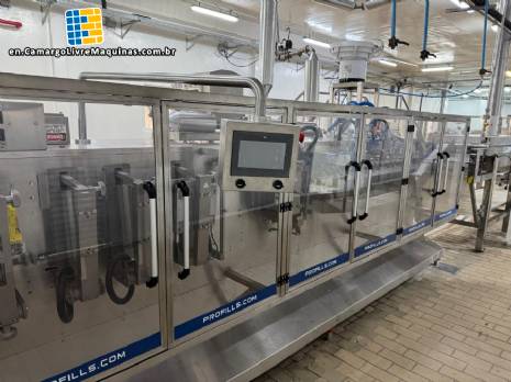 Horizontal stainless steel packaging machine for Profills stand-up pouch packaging.