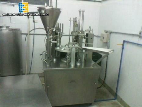 Brasholanda cream cheese cup dosing machine