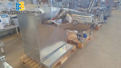 Three-dimensional rotary mixer