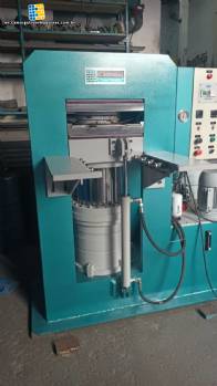 Castromaq hydraulic rubber press
