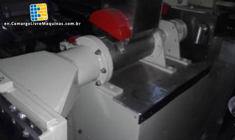 Chewing gum extruder with 4 and 6 rows in stainless stee