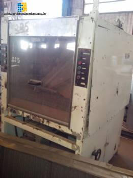 Chocolate enrobing machine
