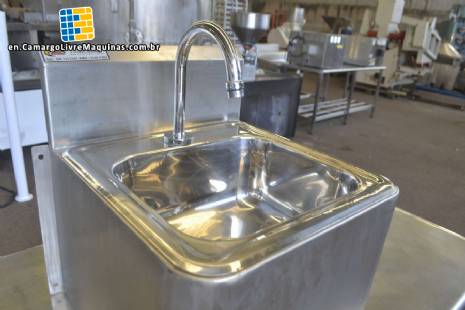 Euro Formas stainless steel washbasin