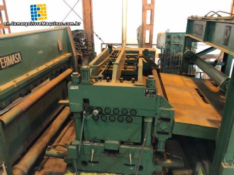 Cross-cut sheet unwinder Cross-cut sheet unwinder