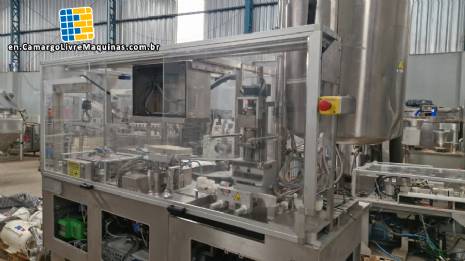 Sarong SAAS model blister forming and sealing machine for suppositories. Sarong SAAS model blister forming and sealing machine for suppositories.