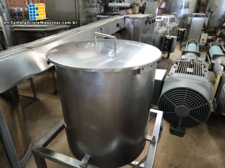 Stainless steel tank with bottom outlet 50 liters Stainless steel tank with bottom outlet 50 liters